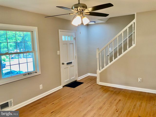 5611 MONROE ST, Hyattsville, MD 20784