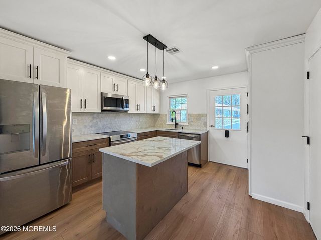 703 Plymouth Drive A, Lakewood, NJ 08701