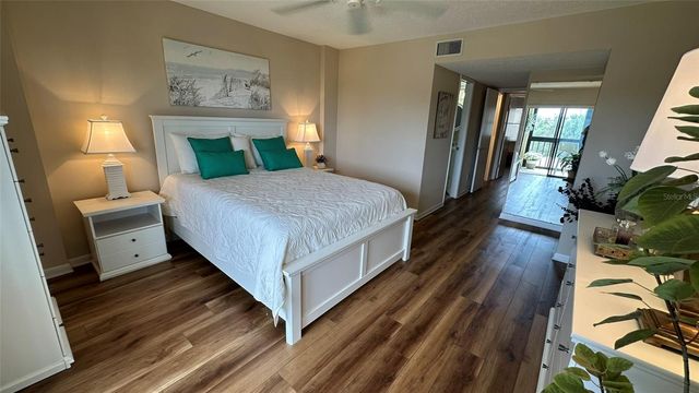 3400 COVE CAY DRIVE 4E, Clearwater, FL 33760