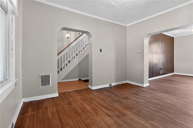 323 31st St, Mckeesport, PA 15132