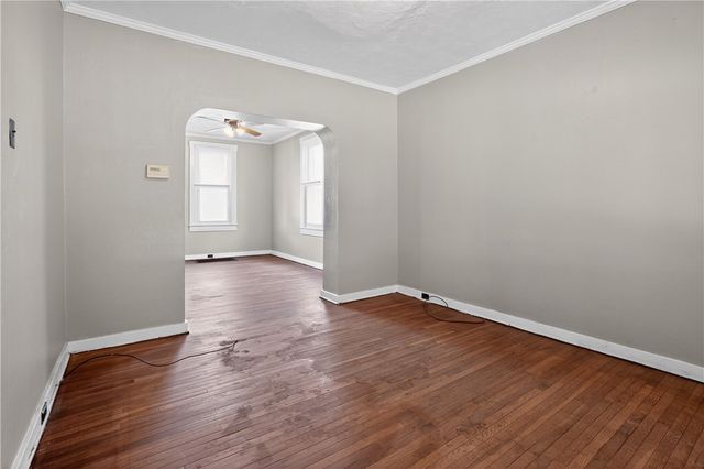 323 31st St, Mckeesport, PA 15132