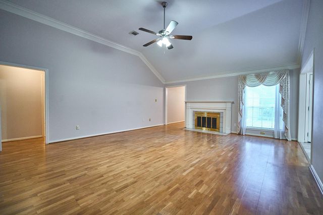 5022 Moss Run Drive, Missouri City, TX 77459