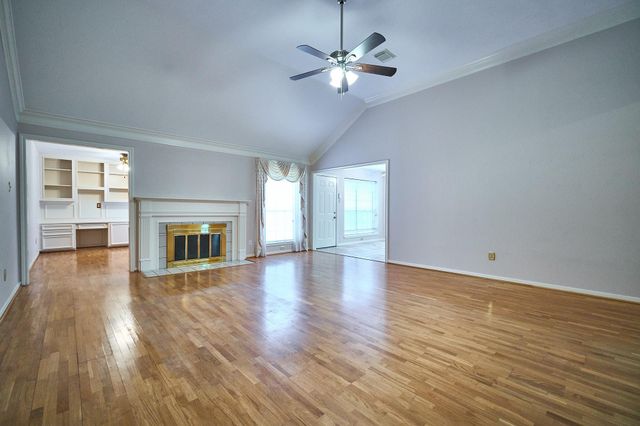 5022 Moss Run Drive, Missouri City, TX 77459