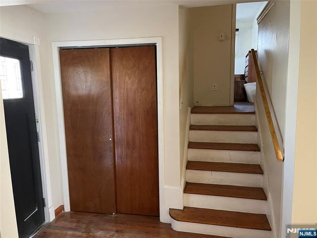 539 Sandra Place, Teaneck, NJ 07666