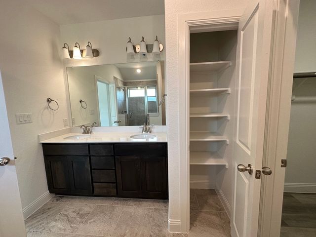 418 S 2nd Street, Krum, TX 76249