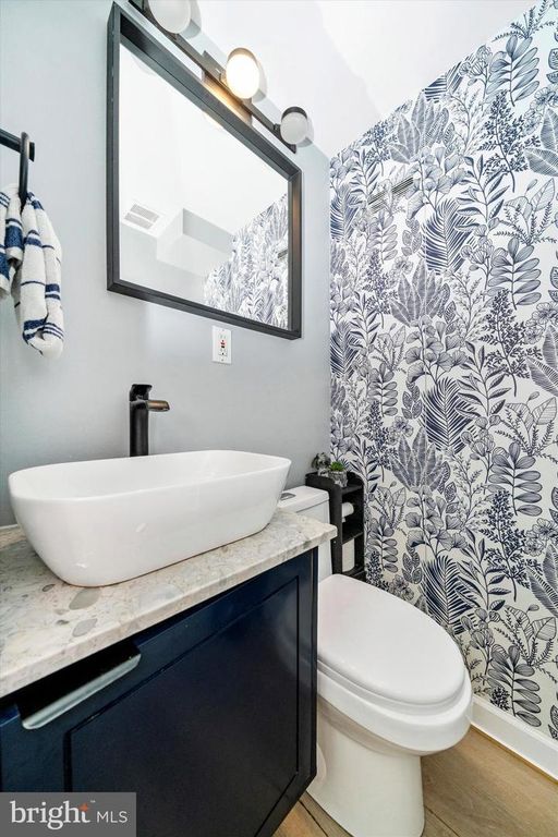Image 11 of property listing at 11816 SELFRIDGE RD, Silver Spring, MD 20906