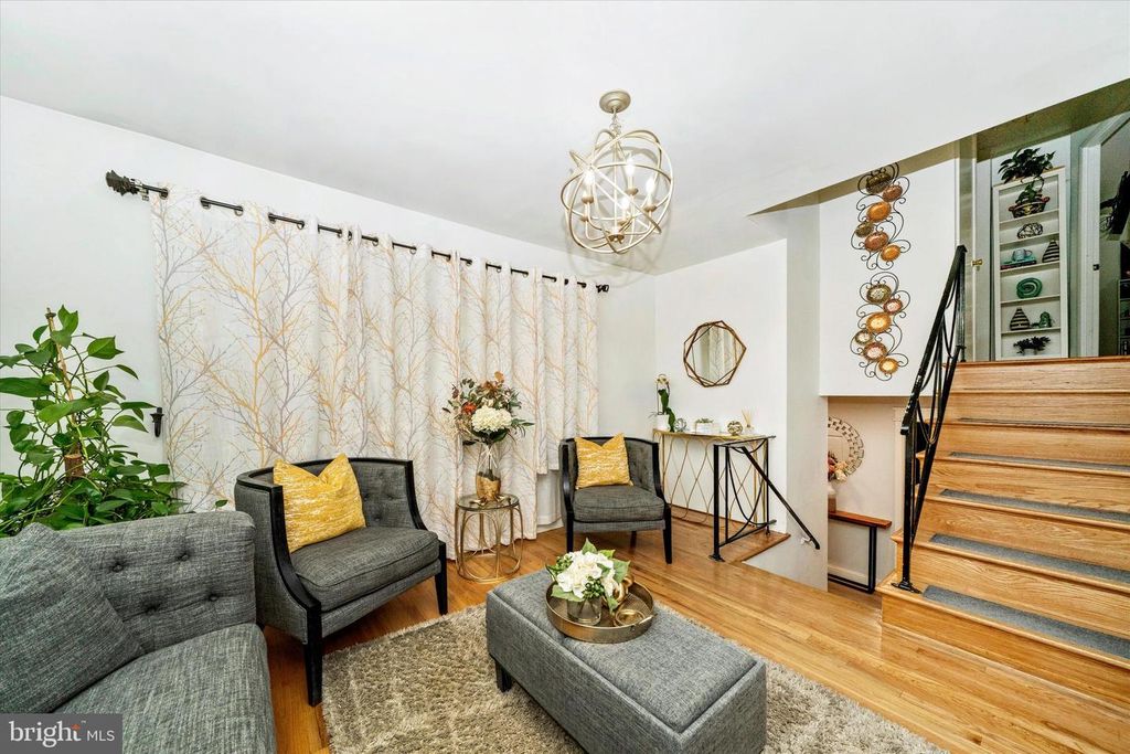 Image 12 of property listing at 11816 SELFRIDGE RD, Silver Spring, MD 20906