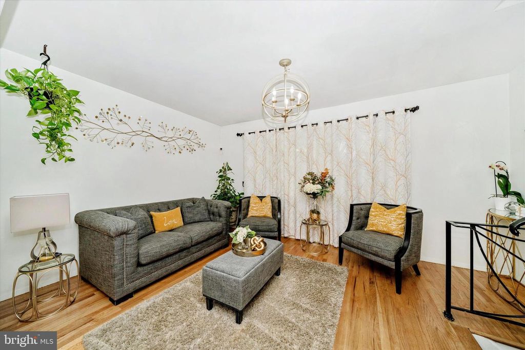 Image 14 of property listing at 11816 SELFRIDGE RD, Silver Spring, MD 20906