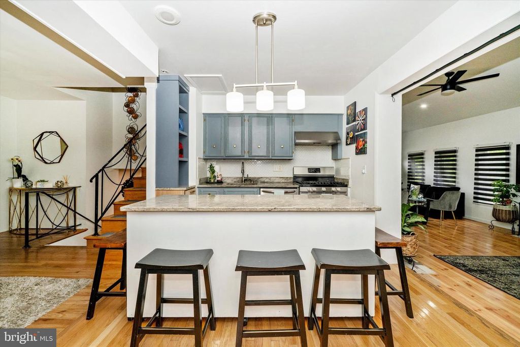 Image 20 of property listing at 11816 SELFRIDGE RD, Silver Spring, MD 20906