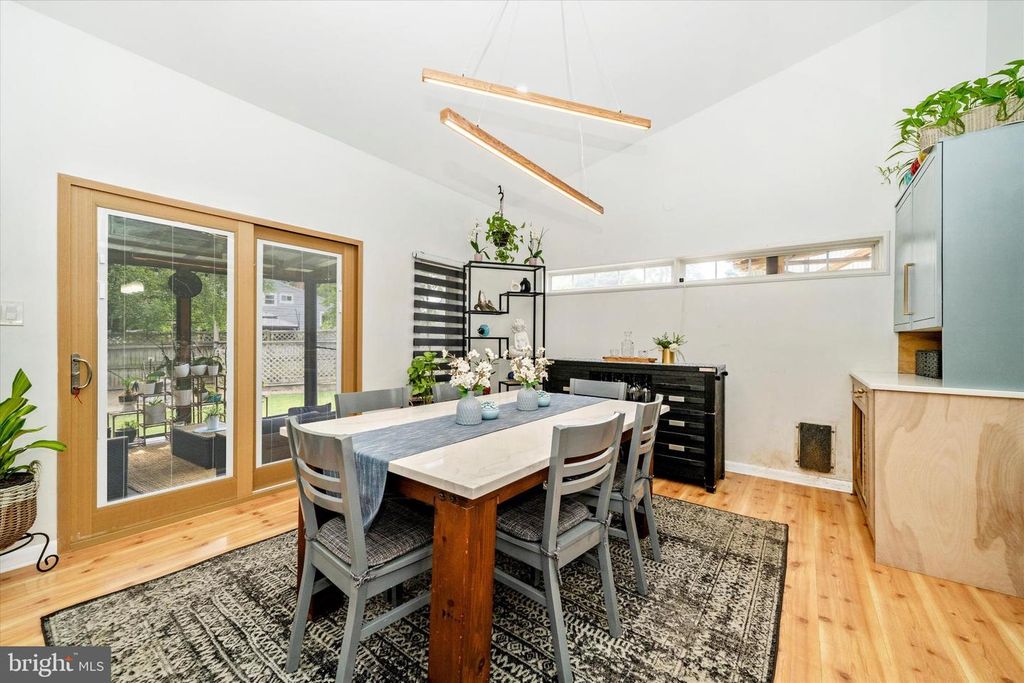 Image 22 of property listing at 11816 SELFRIDGE RD, Silver Spring, MD 20906