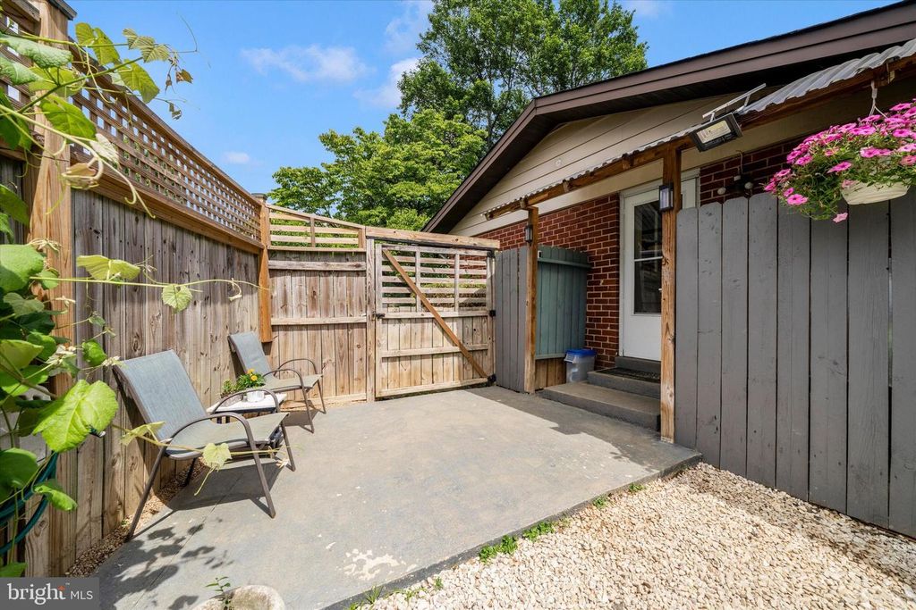 Image 48 of property listing at 11816 SELFRIDGE RD, Silver Spring, MD 20906