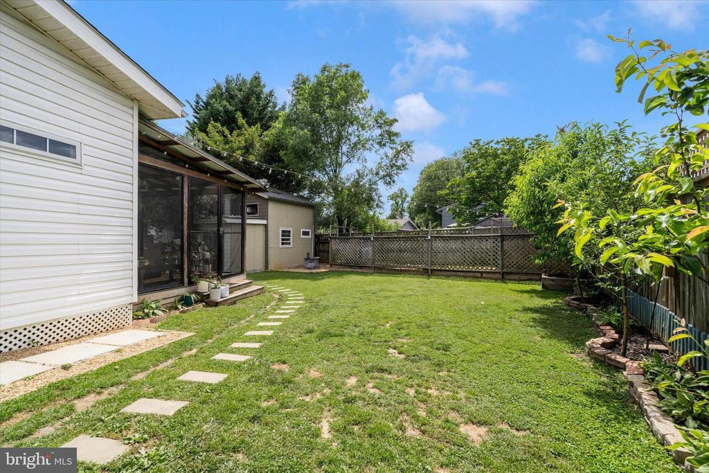 Image 49 of property listing at 11816 SELFRIDGE RD, Silver Spring, MD 20906