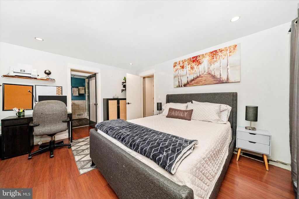 Image 7 of property listing at 11816 SELFRIDGE RD, Silver Spring, MD 20906