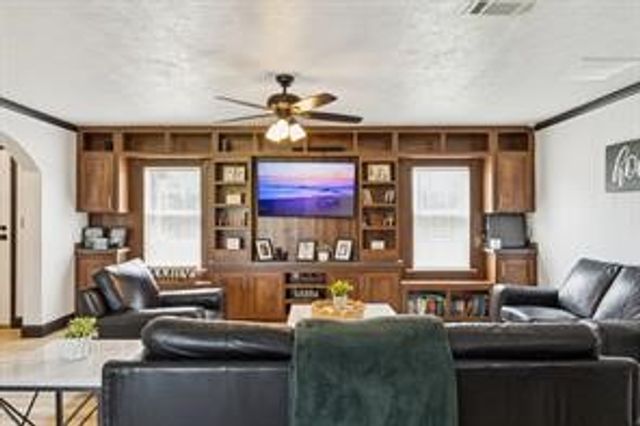 7466 County Road 573, Blue Ridge, TX 75424