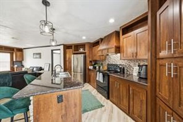 7466 County Road 573, Blue Ridge, TX 75424