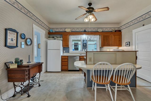 1337 N Wellington Place, Wichita, KS 67203