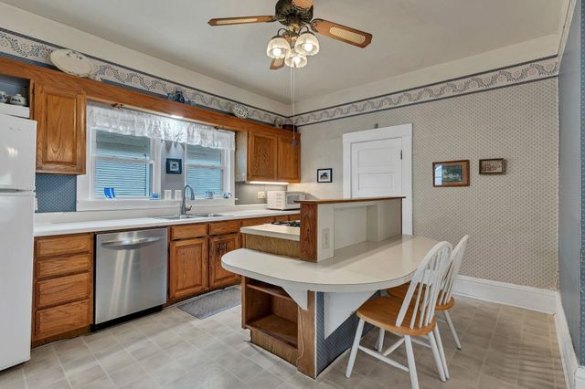 1337 N Wellington Place, Wichita, KS 67203