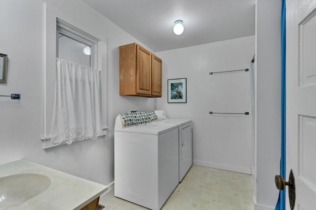1337 N Wellington Place, Wichita, KS 67203