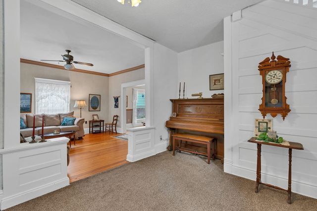 1337 N Wellington Place, Wichita, KS 67203