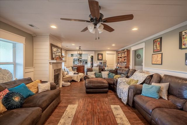 102 Church St, Petersburg, TN 37144
