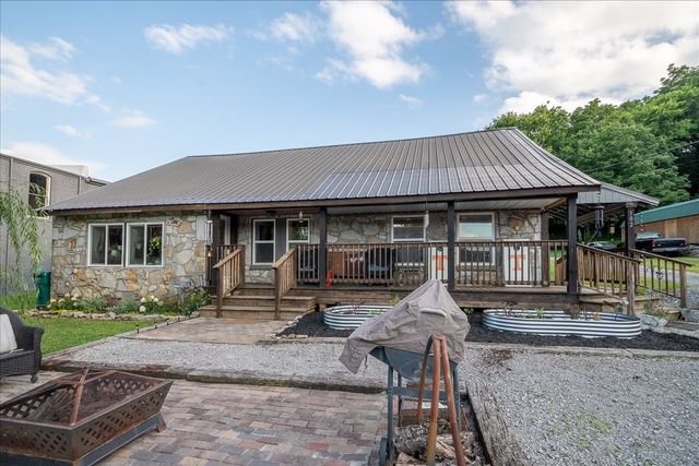 102 Church St, Petersburg, TN 37144