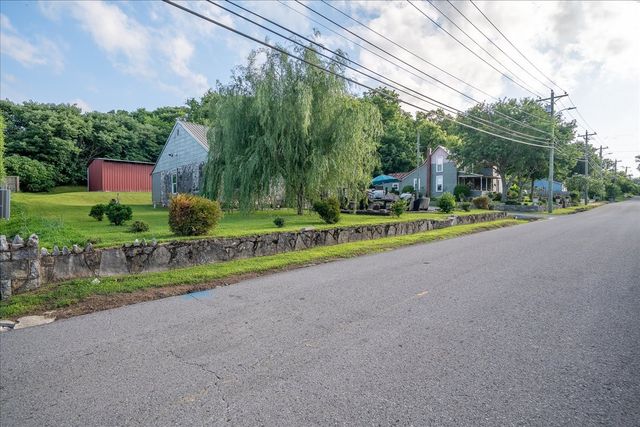 102 Church St, Petersburg, TN 37144