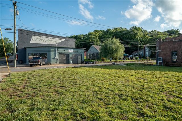 102 Church St, Petersburg, TN 37144