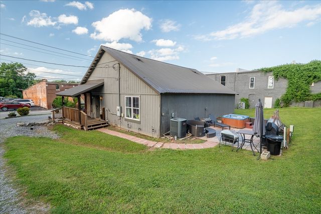 102 Church St, Petersburg, TN 37144