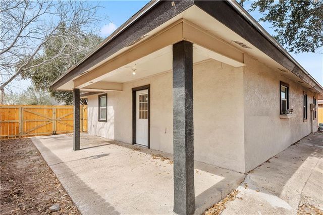 312 N Alamo Street, Alton, TX 78573