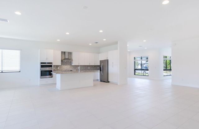 4380 SW 177th Avenue, Miramar, FL 33029