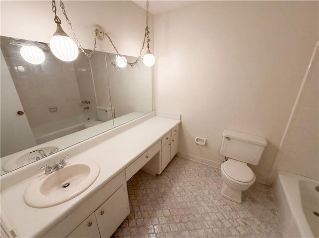 4402 N Shore Lane, Norcross, GA 30093