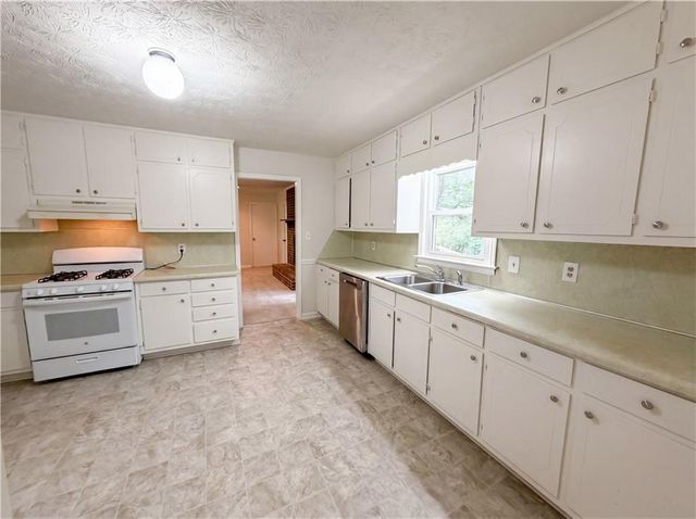 4402 N Shore Lane, Norcross, GA 30093