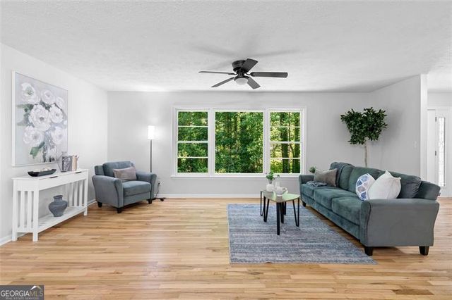 2984 E PAULDING Drive, Dallas, GA 30157