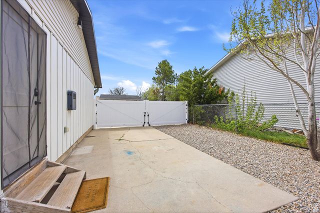 3848 W 5820 S, Taylorsville, UT 84129