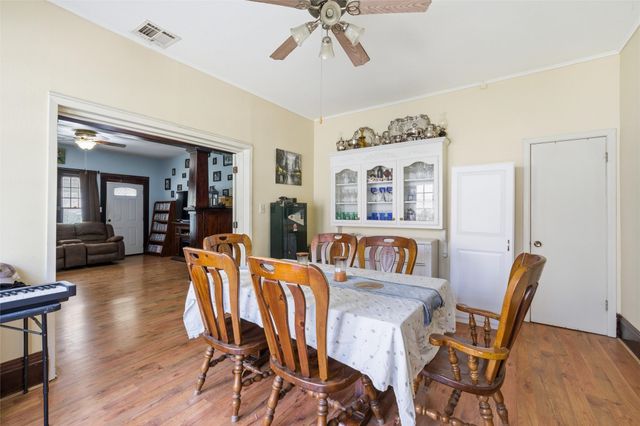 105 N Davis Street, West, TX 76691