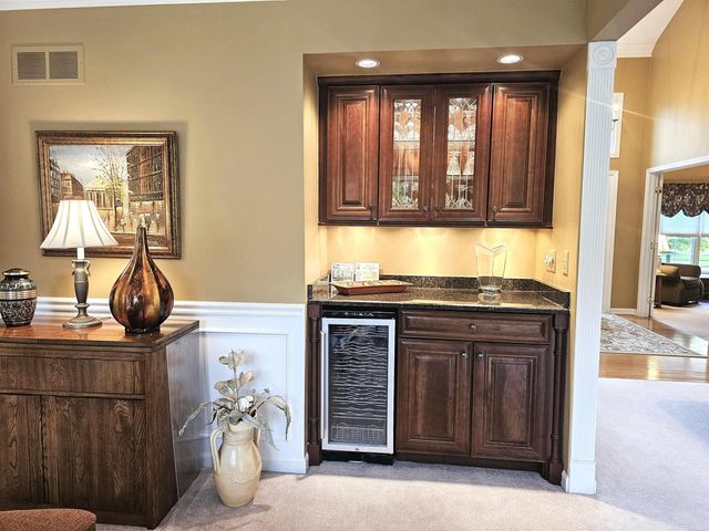 3773 Lake Forest Drive, Sterling Heights, MI 48314