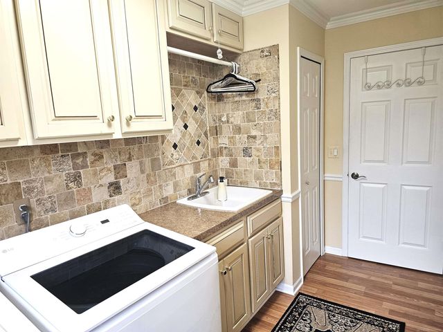 3773 Lake Forest Drive, Sterling Heights, MI 48314
