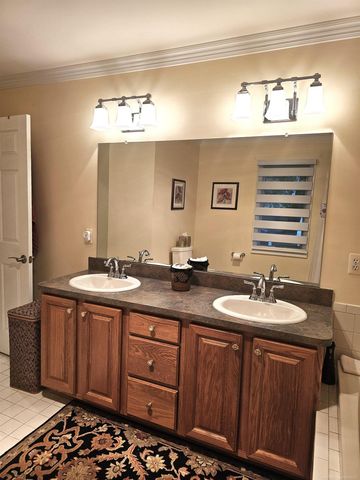 3773 Lake Forest Drive, Sterling Heights, MI 48314