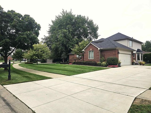 3773 Lake Forest Drive, Sterling Heights, MI 48314