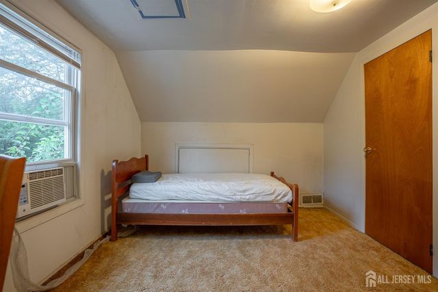 160 Dartmouth Street, Highland Park, NJ 08904