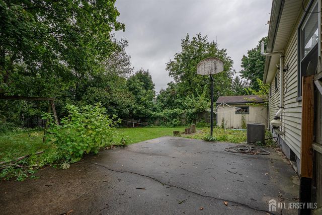 160 Dartmouth Street, Highland Park, NJ 08904