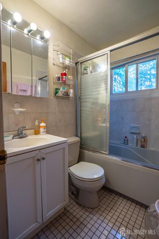 160 Dartmouth Street, Highland Park, NJ 08904