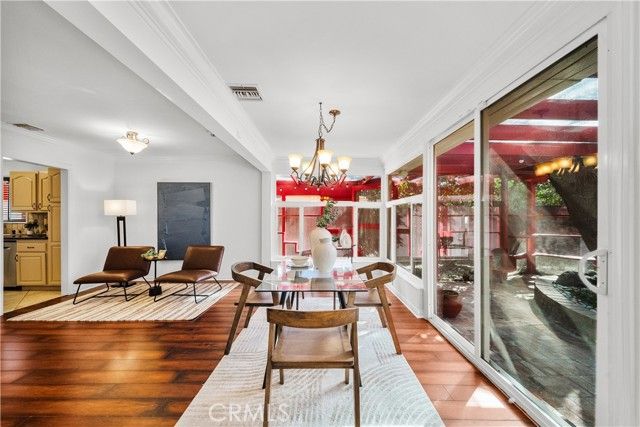 7819 Encino, Northridge (los Angeles), CA 91325