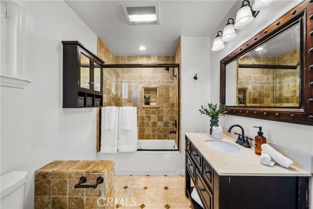 7819 Encino, Northridge (los Angeles), CA 91325