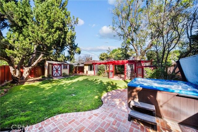 7819 Encino, Northridge (los Angeles), CA 91325