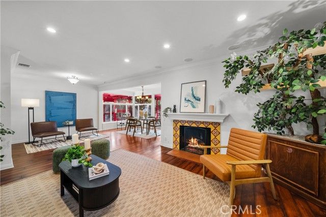 7819 Encino, Northridge (los Angeles), CA 91325