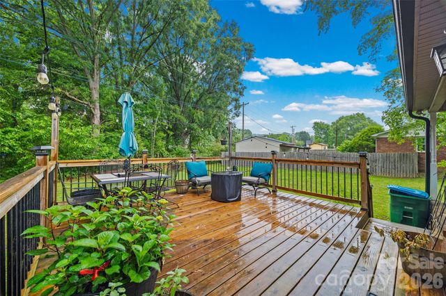 1208 Crowders Mountain Road, Bessemer City, NC 28016