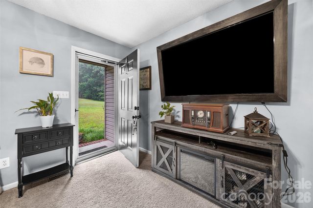 1208 Crowders Mountain Road, Bessemer City, NC 28016