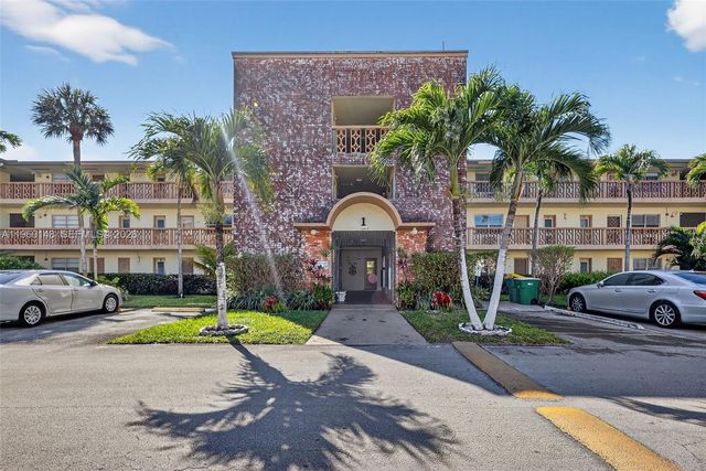 16900 NE 14th Ave 302, Miami, FL 33162