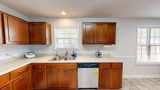 516 Sprucepine Road, Dothan, AL 36301